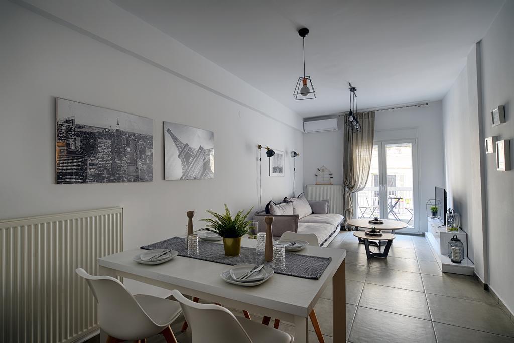 Heliconia Deluxe Apt Must Apartment Tesalonika Bagian luar foto