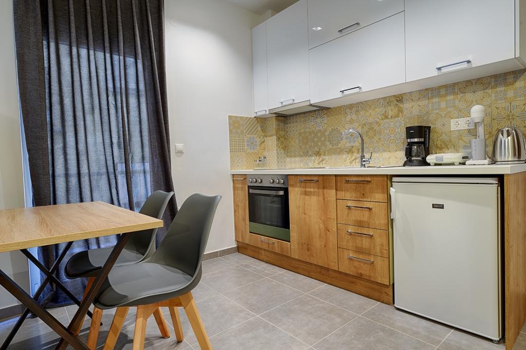 Heliconia Deluxe Apt Must Apartment Tesalonika Bagian luar foto