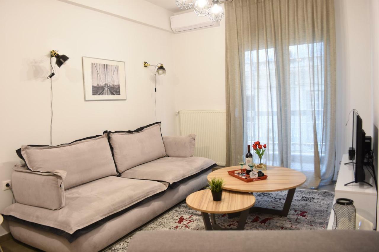 Heliconia Deluxe Apt Must Apartment Tesalonika Bagian luar foto