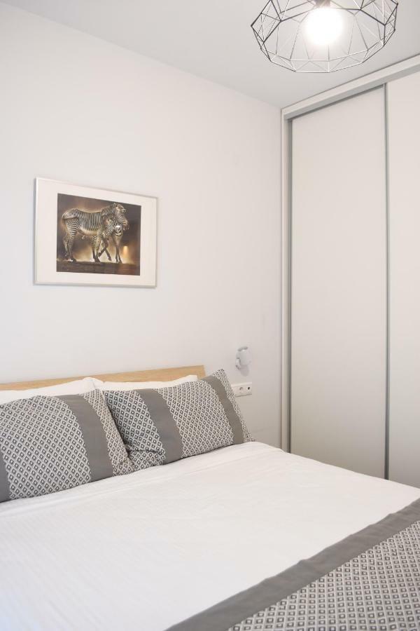 Heliconia Deluxe Apt Must Apartment Tesalonika Bagian luar foto